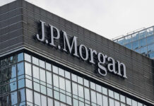 JPMorgan 2024 sonu dolar/TL hedefini 34’ten yaklaşık 36’ya revize etti JP Morgan Chase